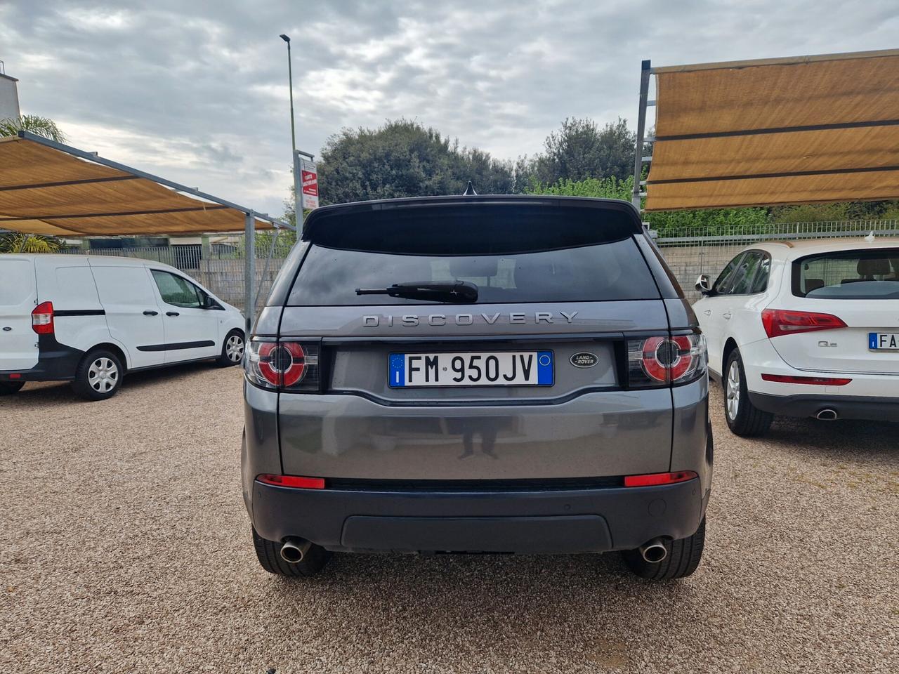 Land Rover Discovery Sport 2.0 TD4 150 CV HSE Luxury con KM ZERO