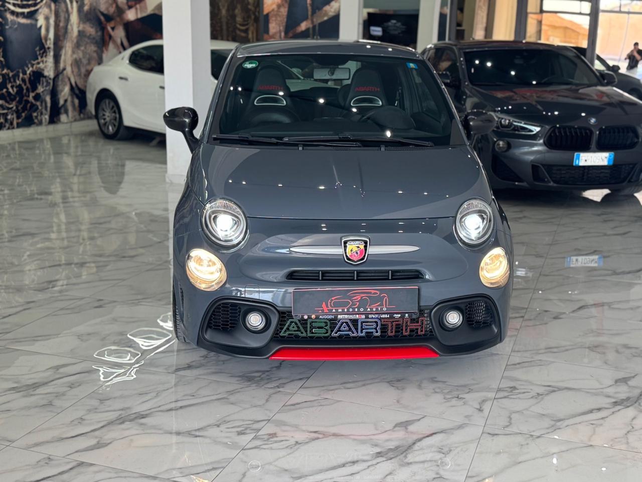 Abarth 695 1.4 Turbo T-Jet XSR Yamaha Limited Edition