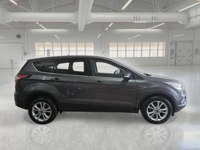 FORD KUGA 1.5 TDCI 120 CV PSHIFT SES 2WD EDITION SUV