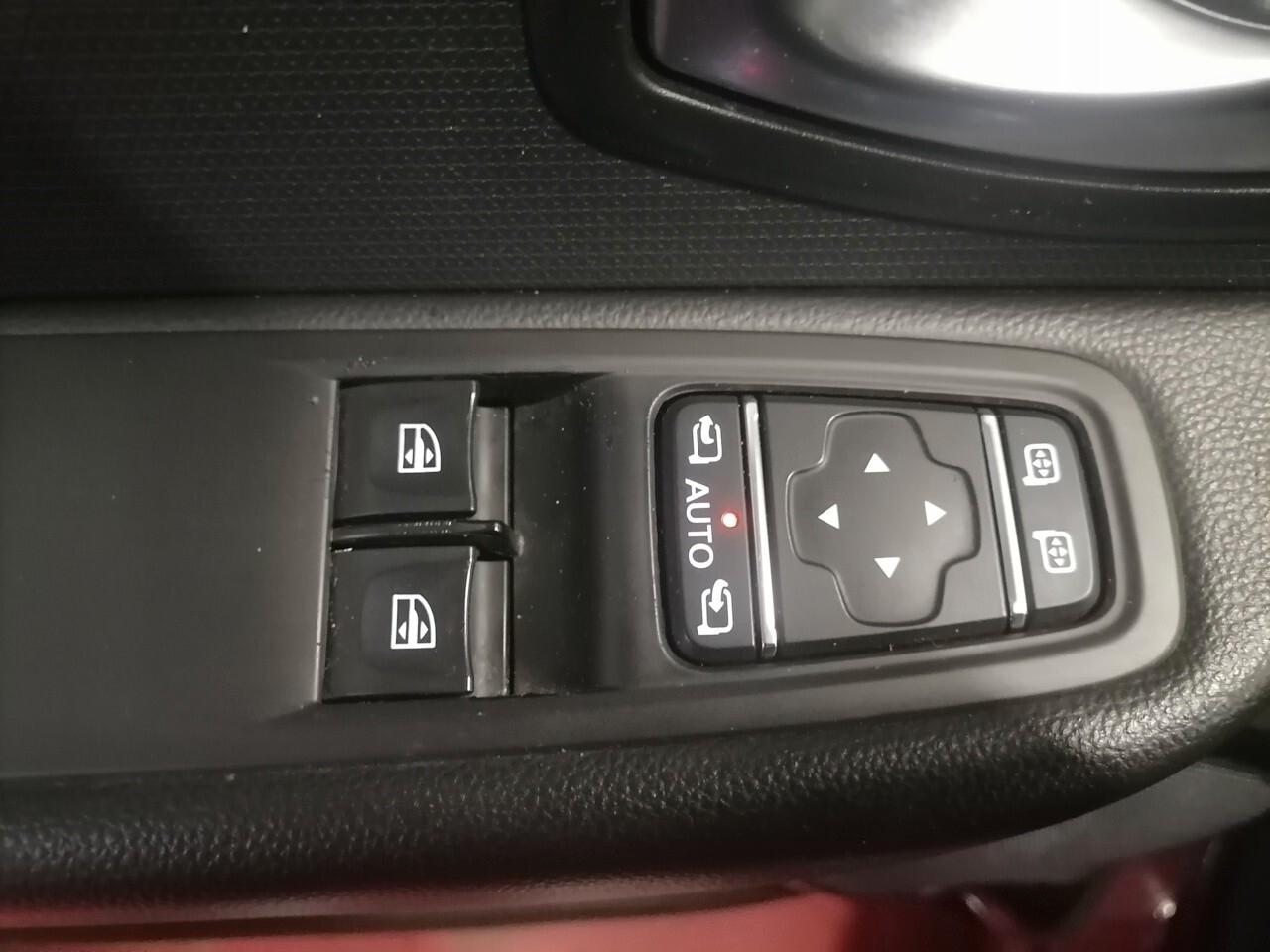 Renault Clio dCi 8V 75 CV Start&Stop 5 porte Energy Duel