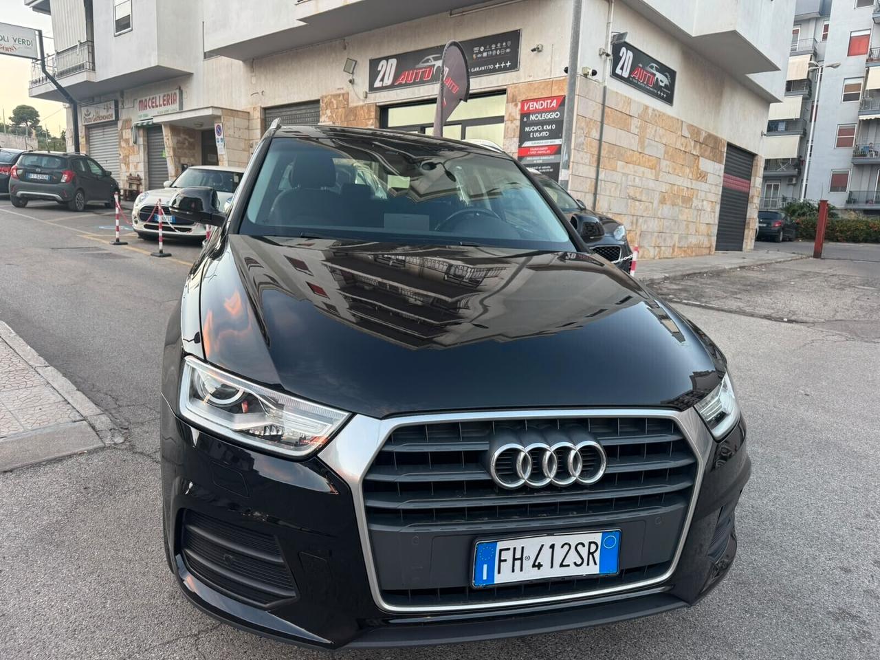 Audi Q3 2.0 TDI 150 CV Design * Navi * Full Led * Garantita 12 Mesi
