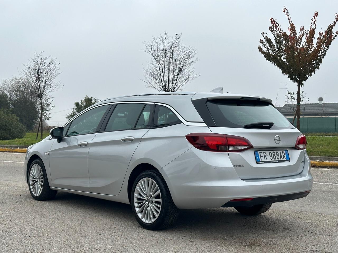 Opel Astra 1.6 CDTi 136CV Sports Tourer Innovation