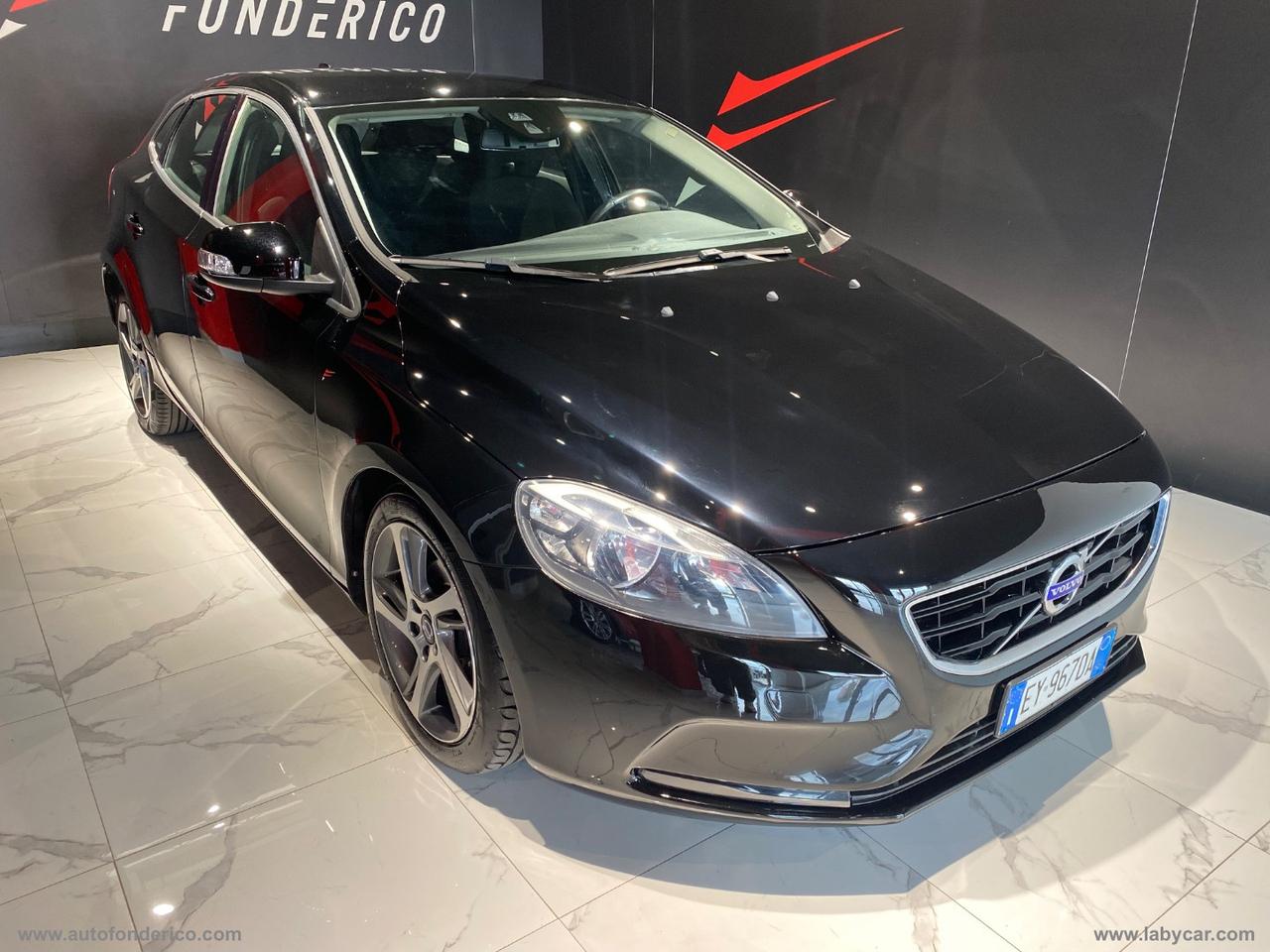 VOLVO V40 Cross Country D2 1.6 Kinetic