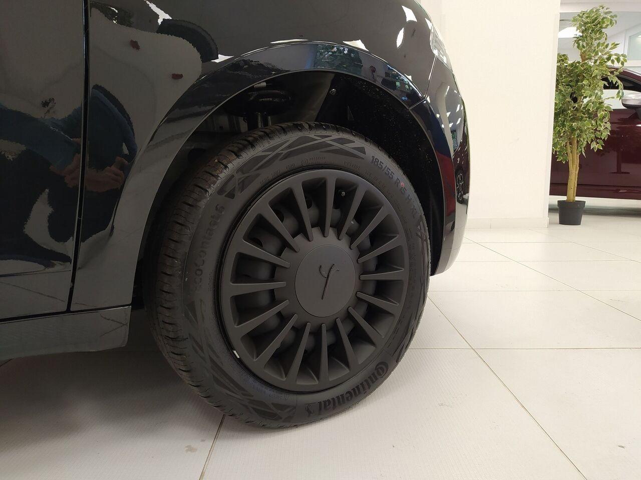 LANCIA Ypsilon III 2021 - Ypsilon 1.0 firefly hybrid Silver s&s 70cv