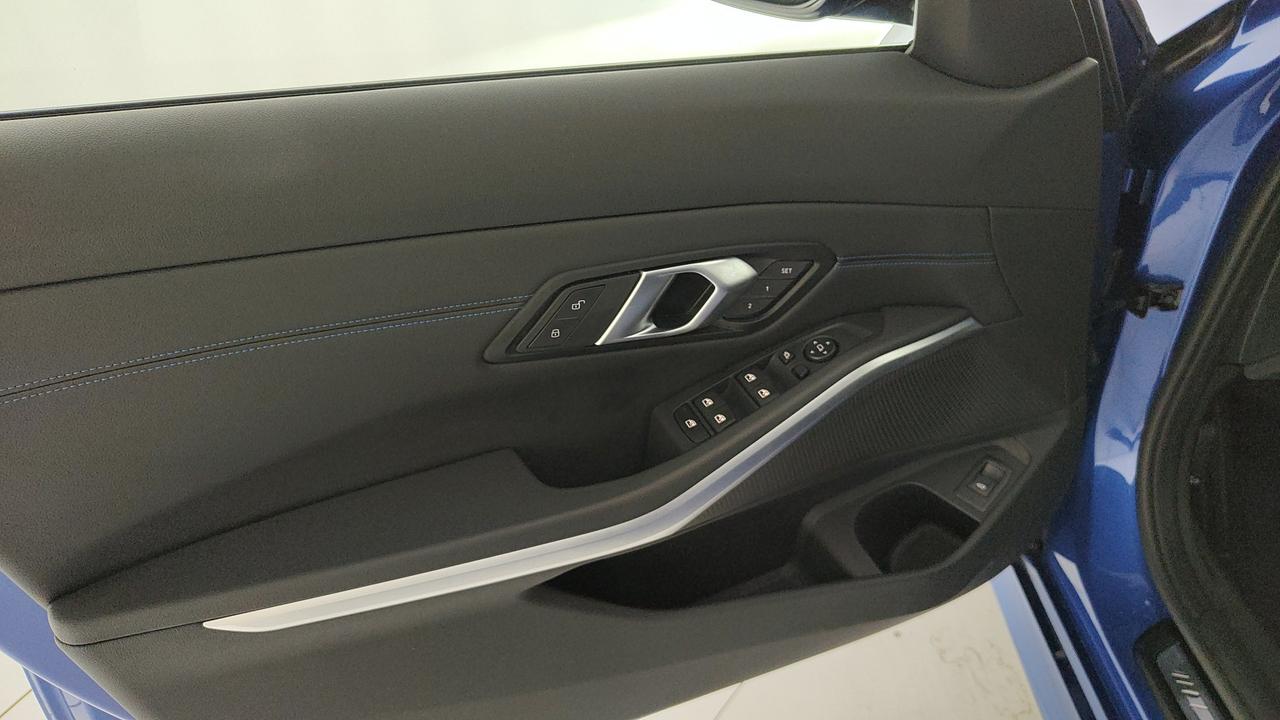 BMW Serie 3 G21 2022 Touring - 320d Touring mhev 48V xdrive MSport auto