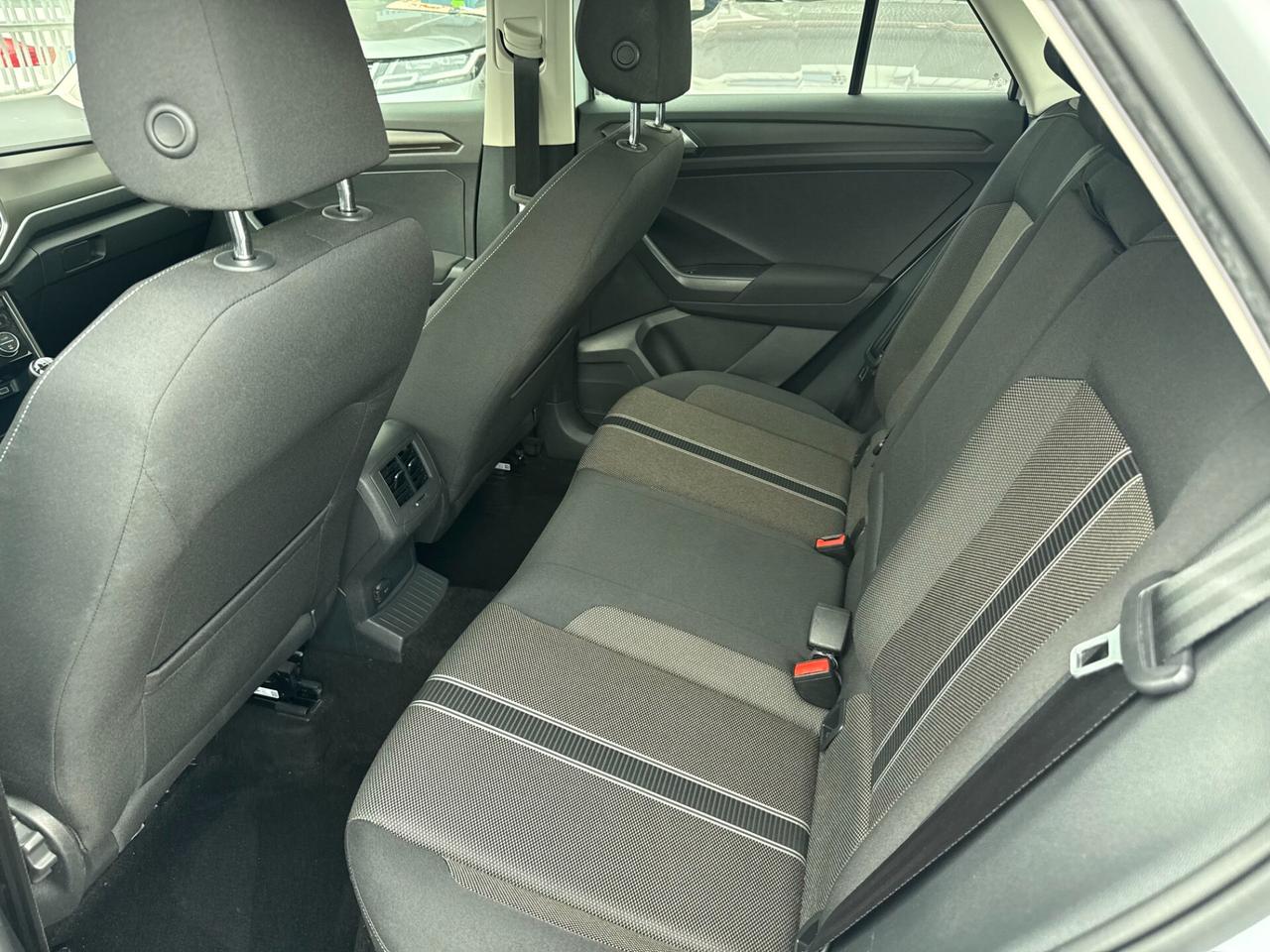 Volkswagen T-Roc 1.0 tsi / VIRTUAL COCKPIT 115cv