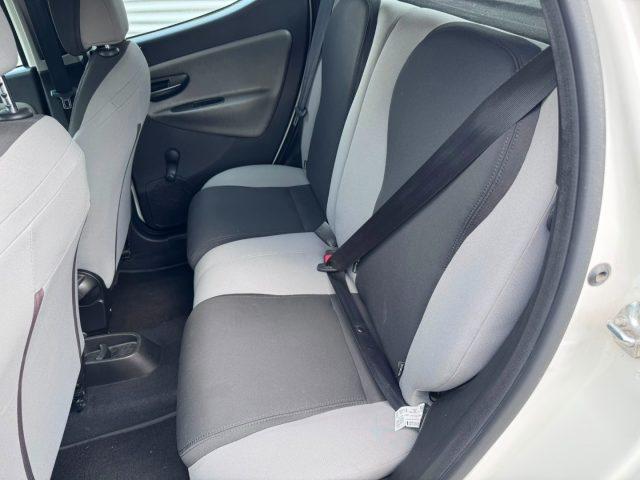 LANCIA Ypsilon 0.9 TwinAir 85 CV 5 porte Metano Ecochic Silver