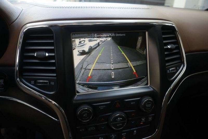 Jeep Grand Cherokee Jeep Grand Cherokee 3.0 V6 CRD 140kW SUMMIT ANNO 2016