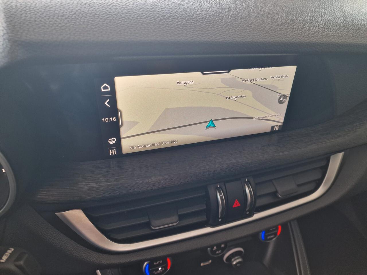 Alfa Romeo Stelvio con Interno in Pelle