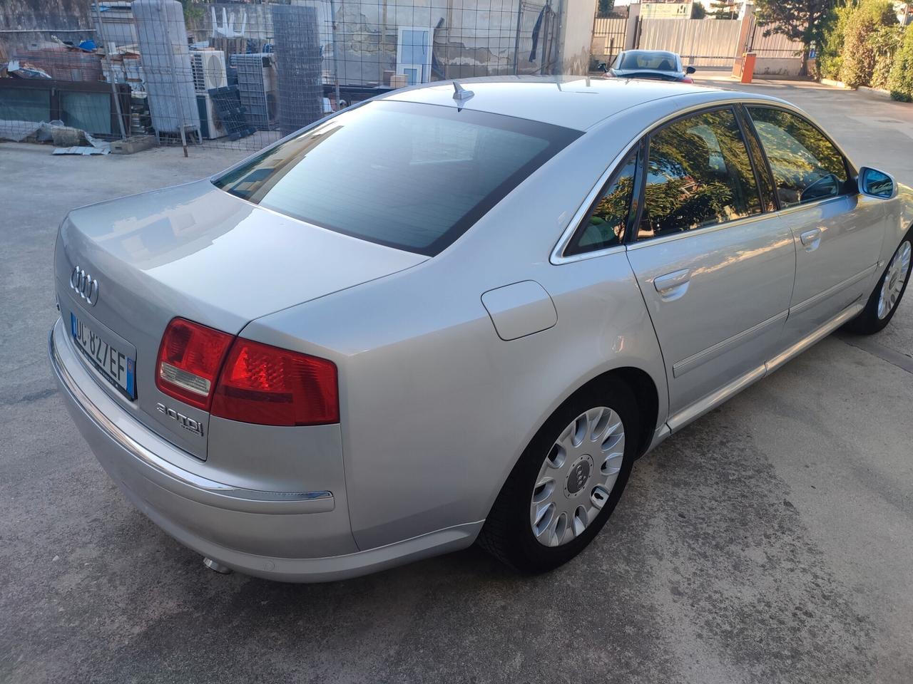 Audi A8 3.0 V6 TDI F.AP. quattro tiptronic