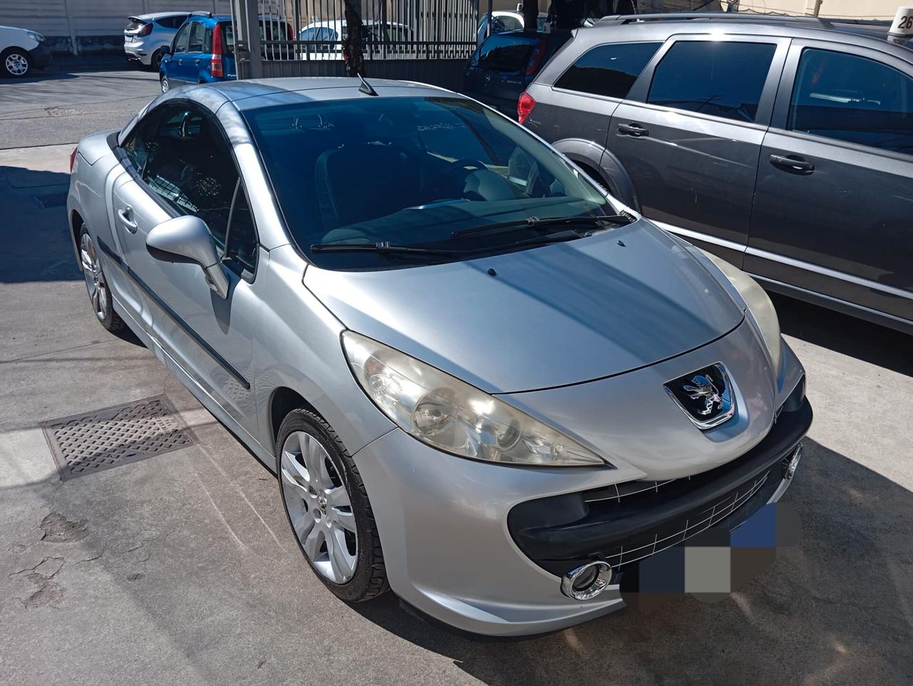 Peugeot 207 1.6 VTi 120CV CC Féline cabriolet