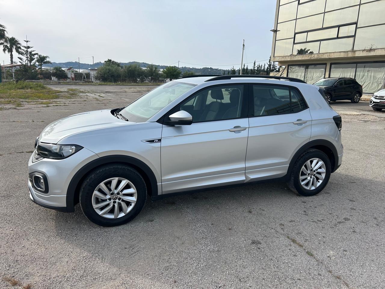 Volkswagen T-Cross 1.0 TSI R line