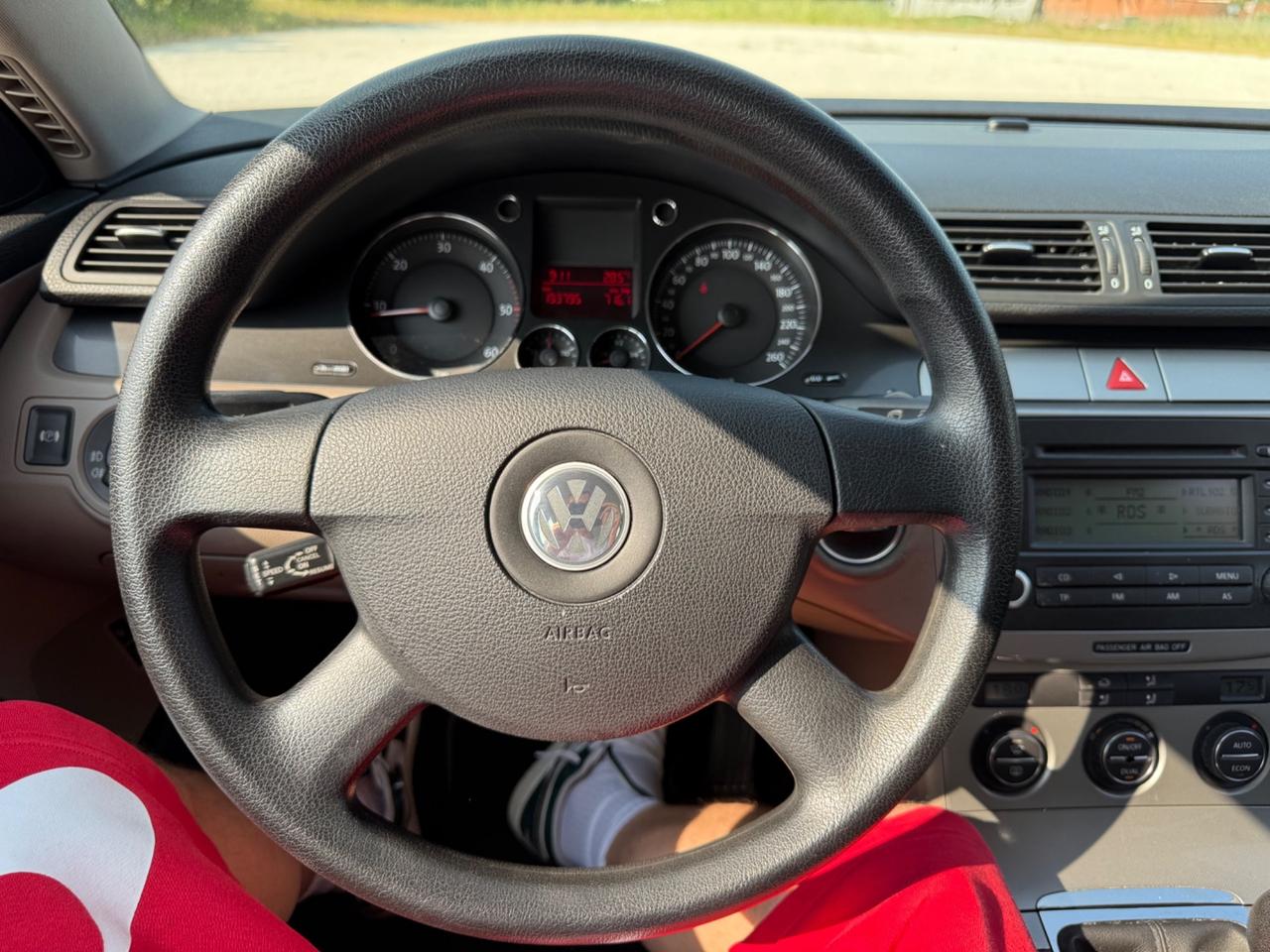 Volkswagen Passat Highline 2.0 TDi 140cv UnicoPropr