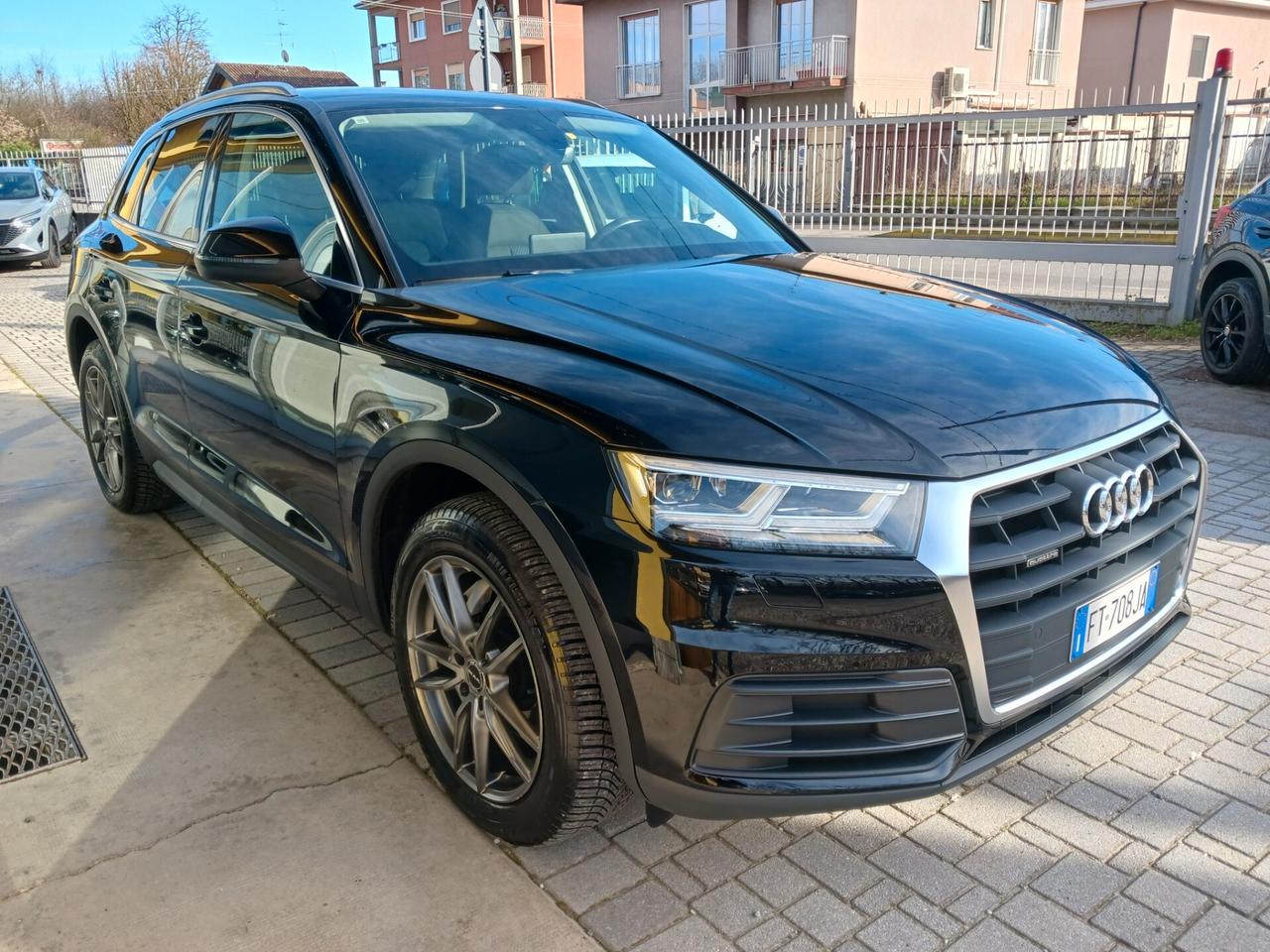 Audi Q5 2.0 TDI quattro S tronic Business Sport