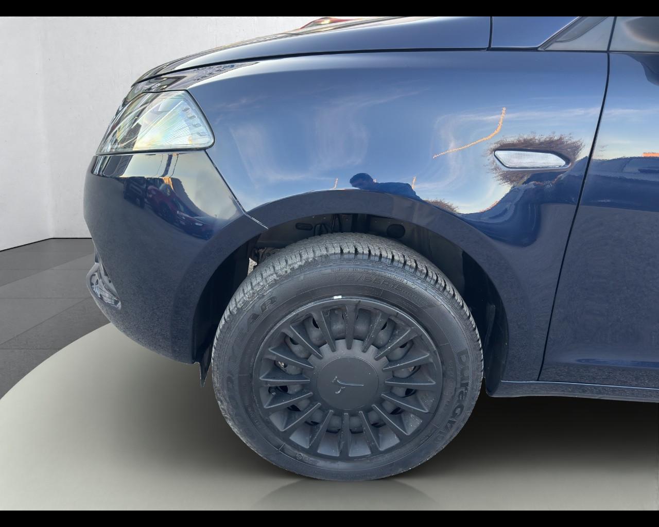 LANCIA Ypsilon My21 0.9 Twinair 70cvMetano Silver