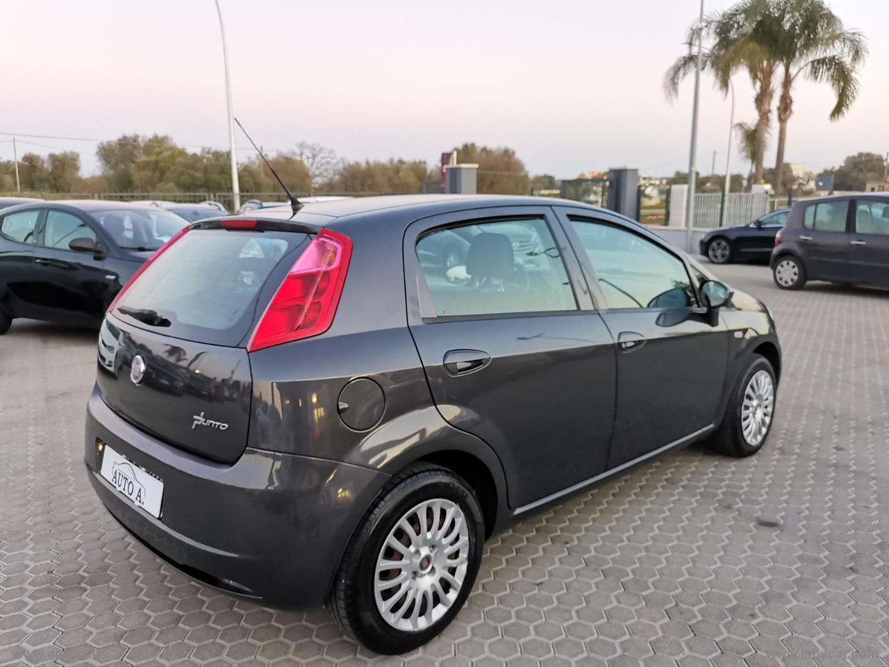FIAT Grande Punto 1.3 MJT 75 CV 5p. Dynamic