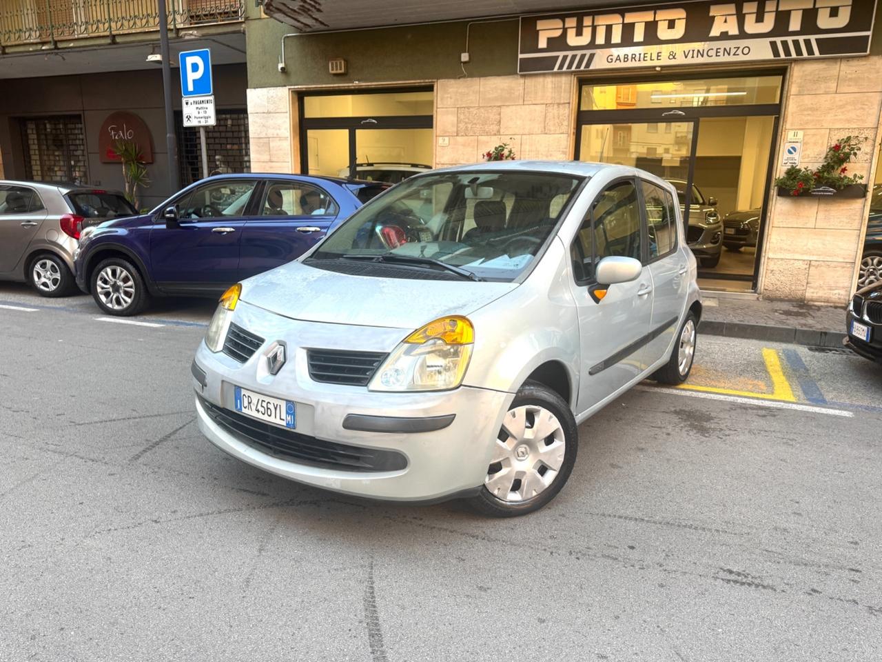 Renault Modus 15 dCi Diesel 1461cc 48kw 65cv