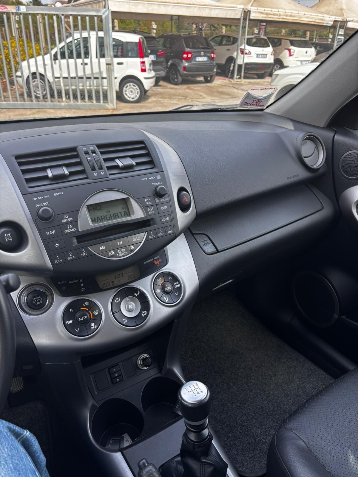 Toyota RAV 4 RAV4 2.2 D-4D 177 CV Luxury