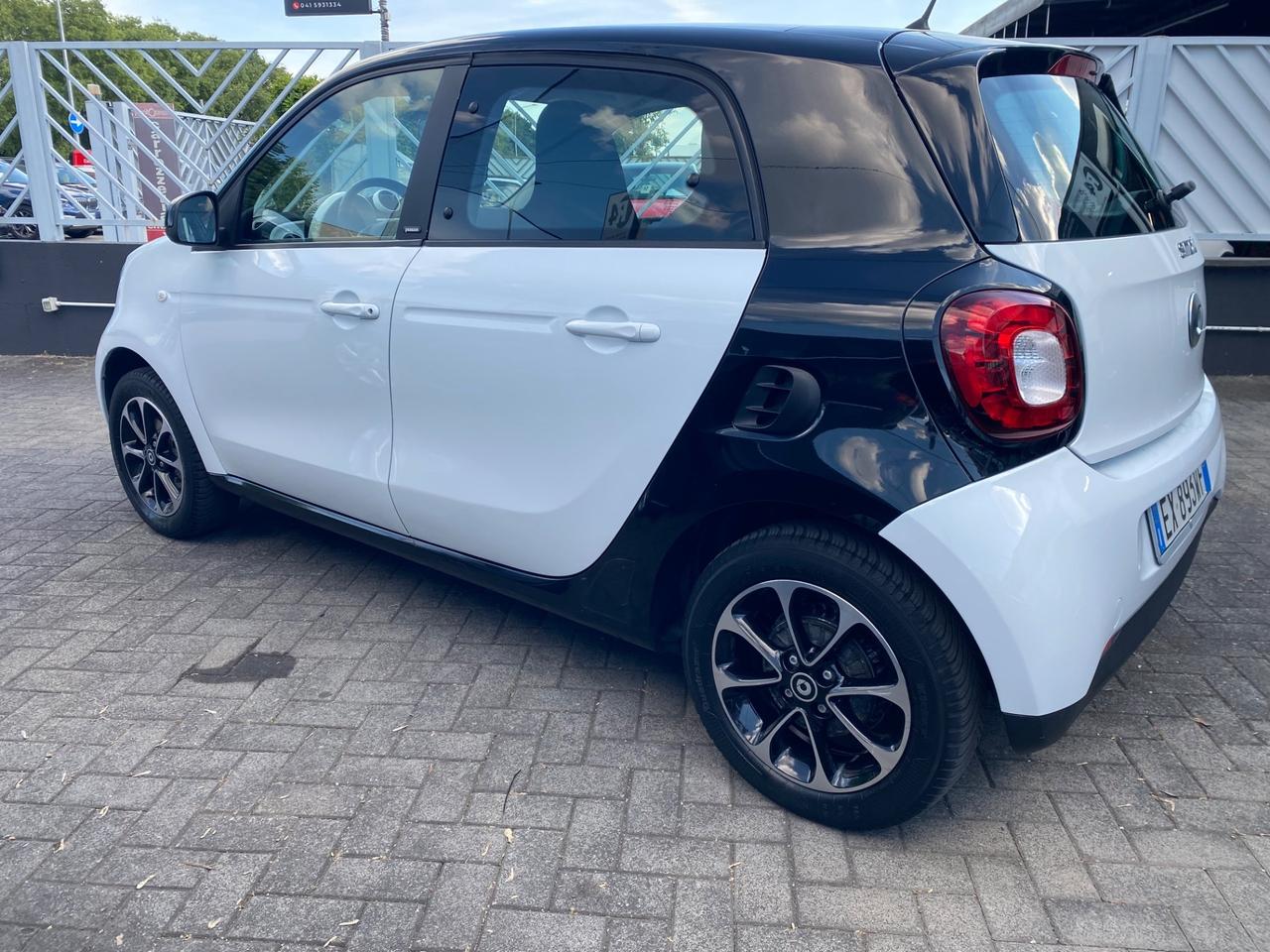 Smart ForFour 70 1.0 Passion
