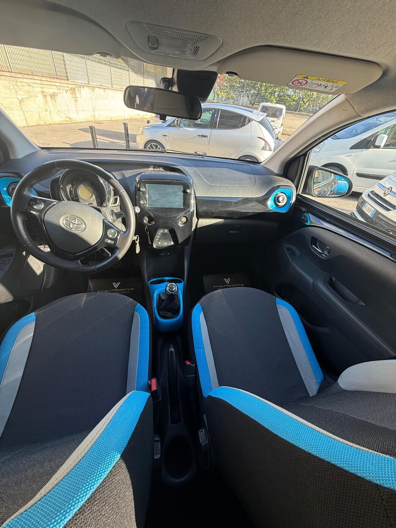 Toyota Aygo 1.0 VVT-i 72 CV 5 porte x-clusiv