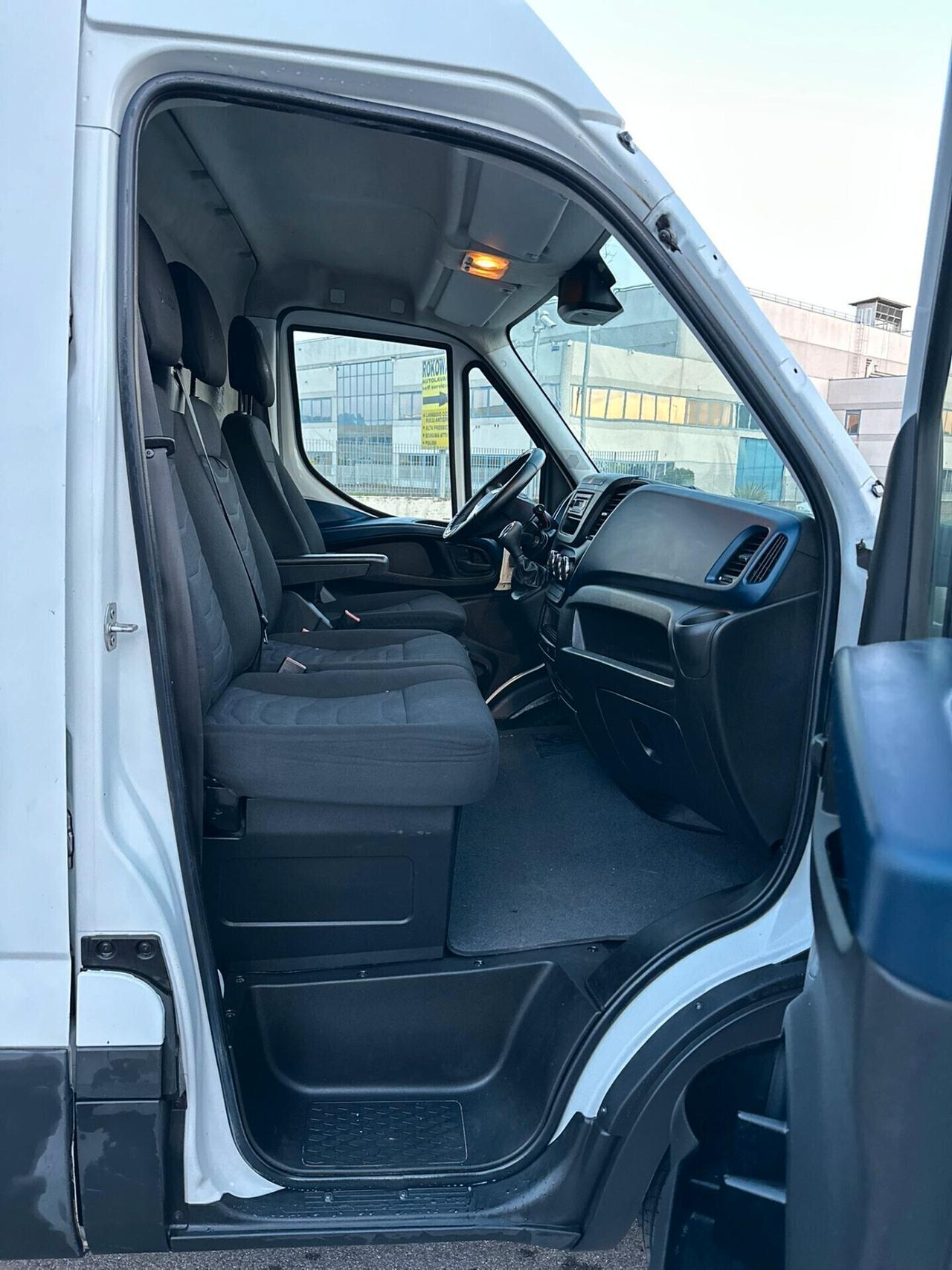 IVECO DAILY ANNO 12/2017 SUPER PREZZO!