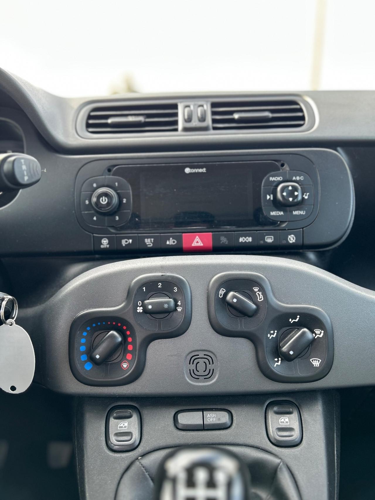 Fiat Panda 1.3 MTJ 95 CV S&S Uconnect