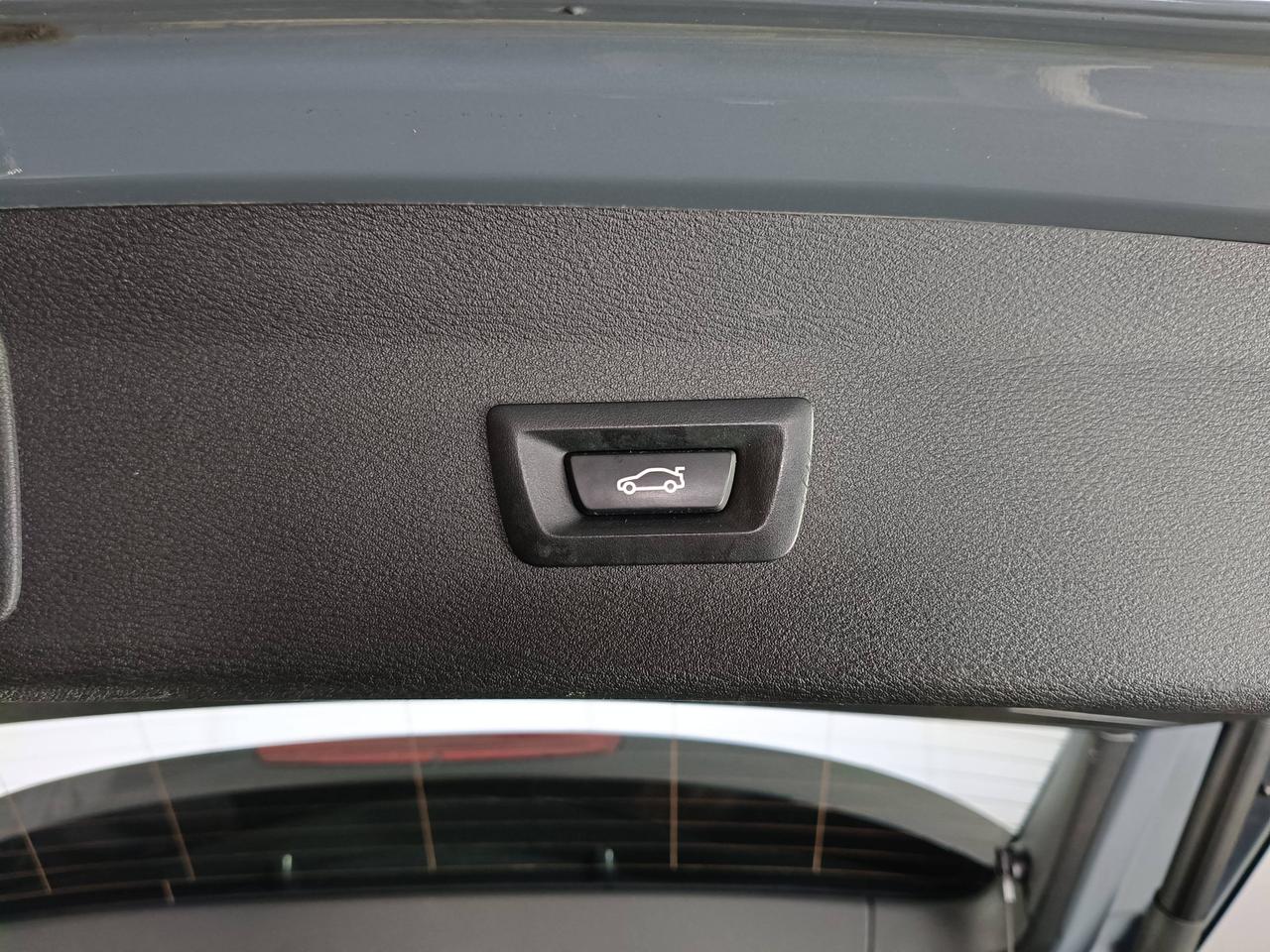 BMW X1 F48 2019 - X1 xdrive18d xLine