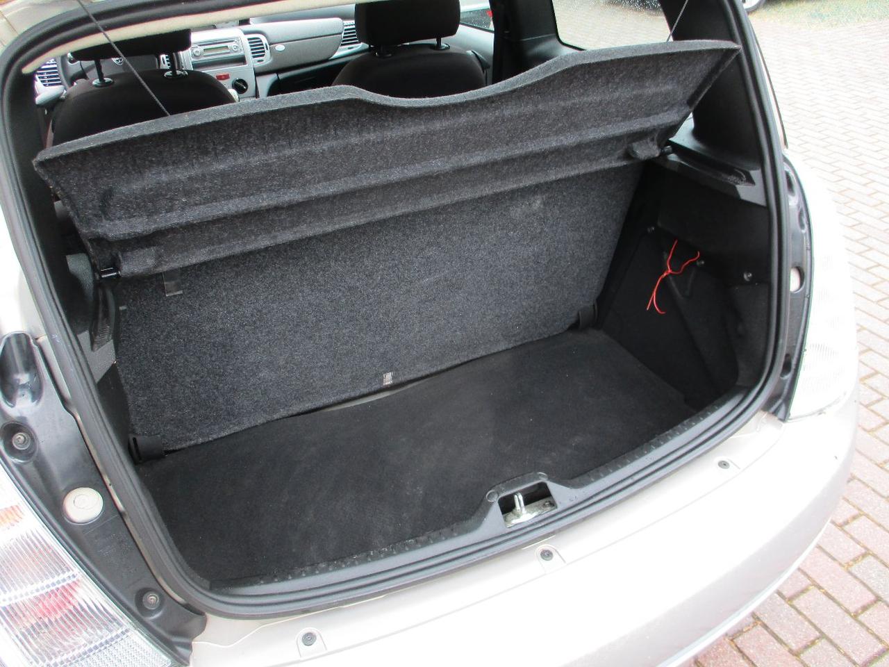 Lancia Ypsilon 3 Porte Ypsilon 1.2 8v Oro Plus OK NEOPAT.