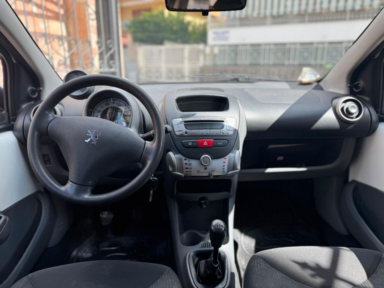 Peugeot 107 1.0 68CV 5p. Plaisir