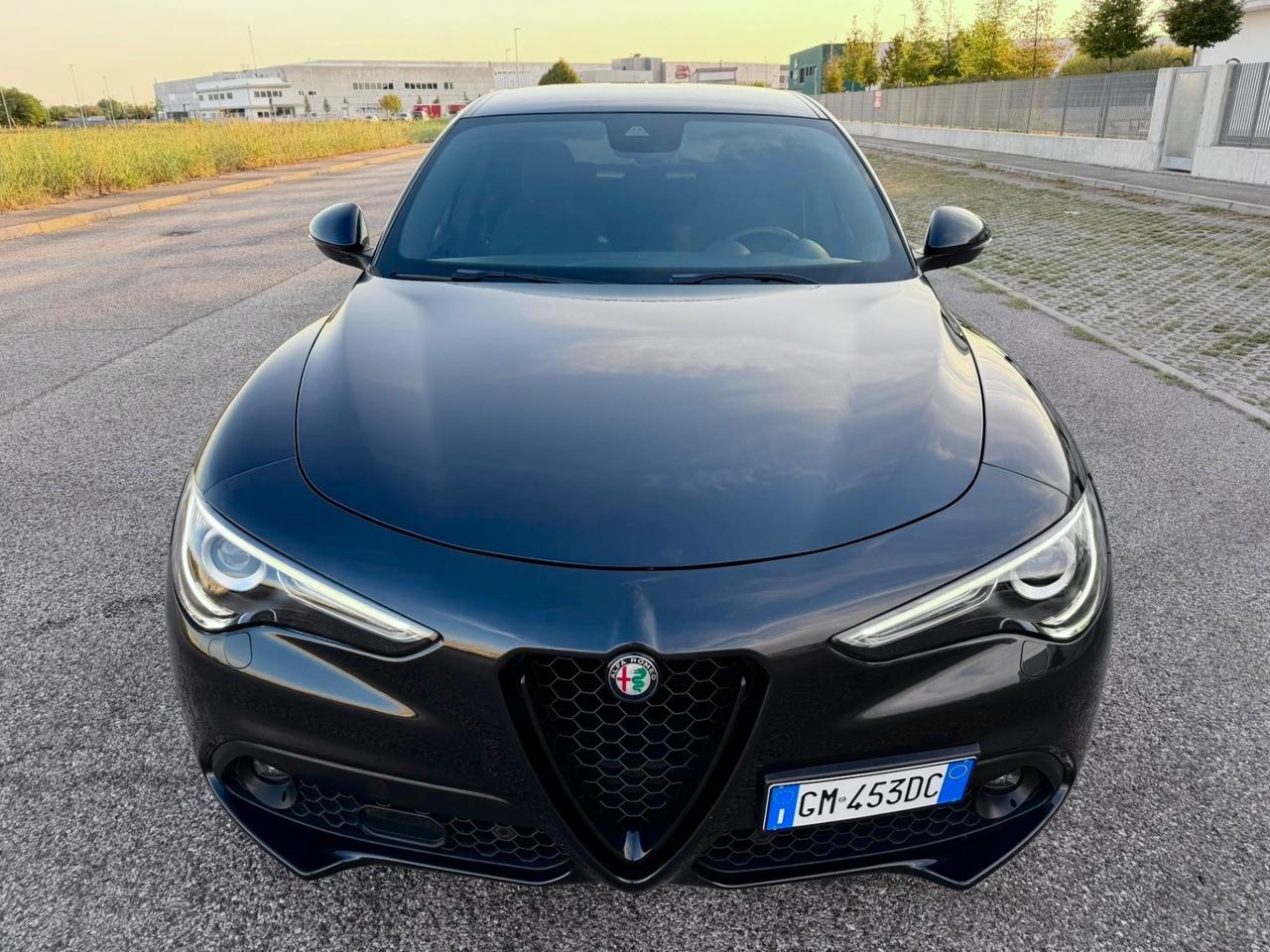 Alfa Romeo Stelvio 2.2 Turbodiesel 190 CV AT8 Q4 Sprint TotalBlack