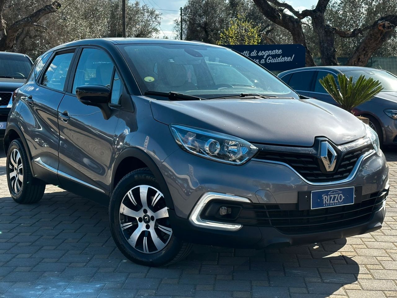 RENAULT CAPTUR 1.5DCI 90CV R-LINK NAVIGATORE LED PDC CLIMA