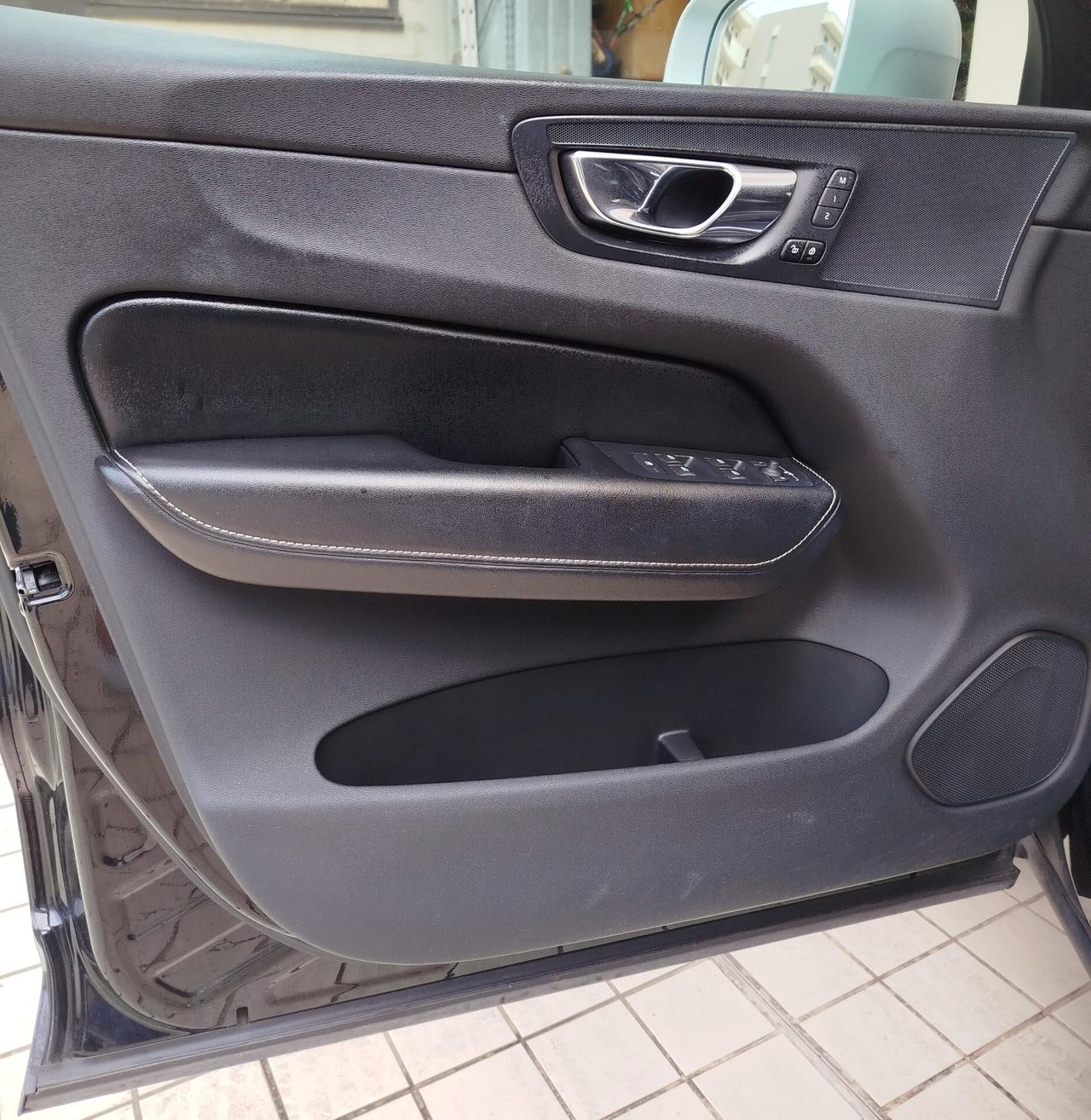 Volvo XC 60 XC60 D4 Geartronic R-design