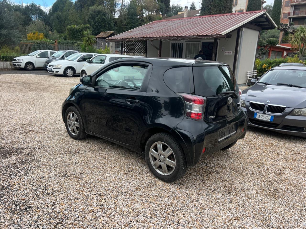 Toyota iQ 1.0 Sol