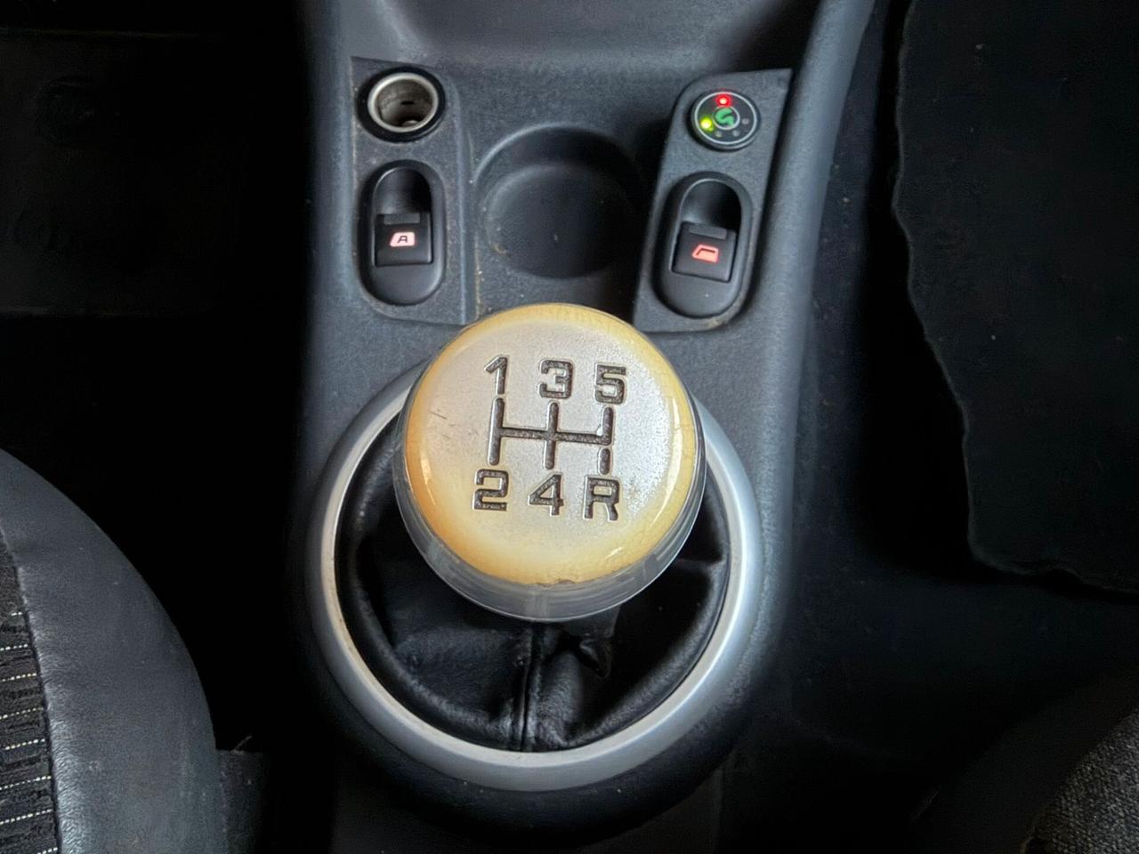 Citroen C3 1.1 Perfect Techno Bi Energy G