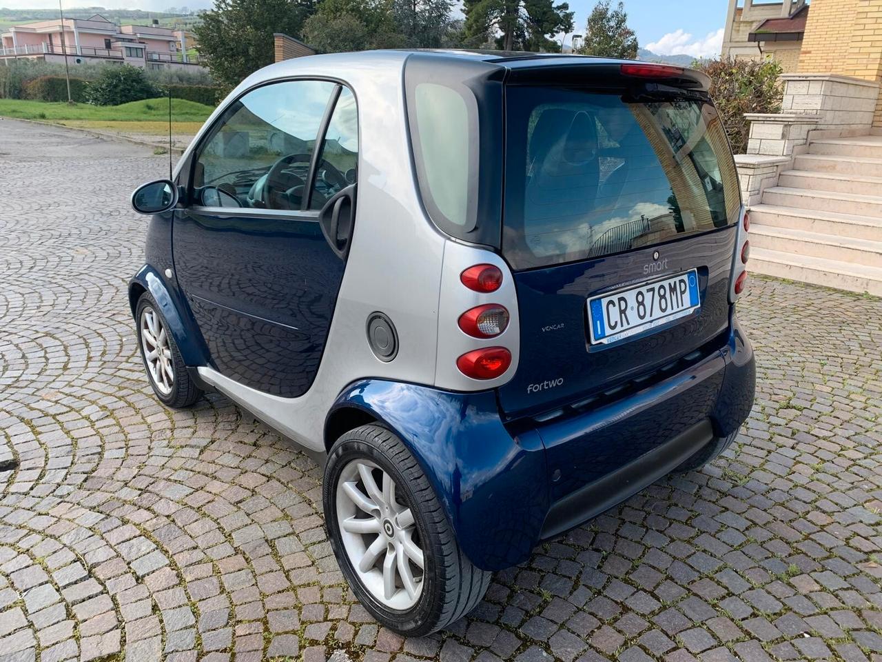 Smart ForTwo 700 coupé passion (45 kW)