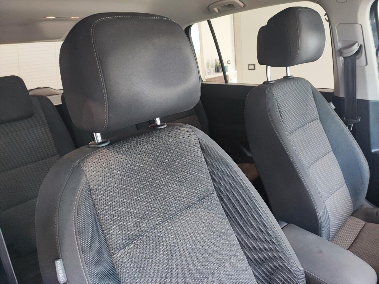 Volkswagen Touran 2.0 TDI SCR DSG 7 POSTI