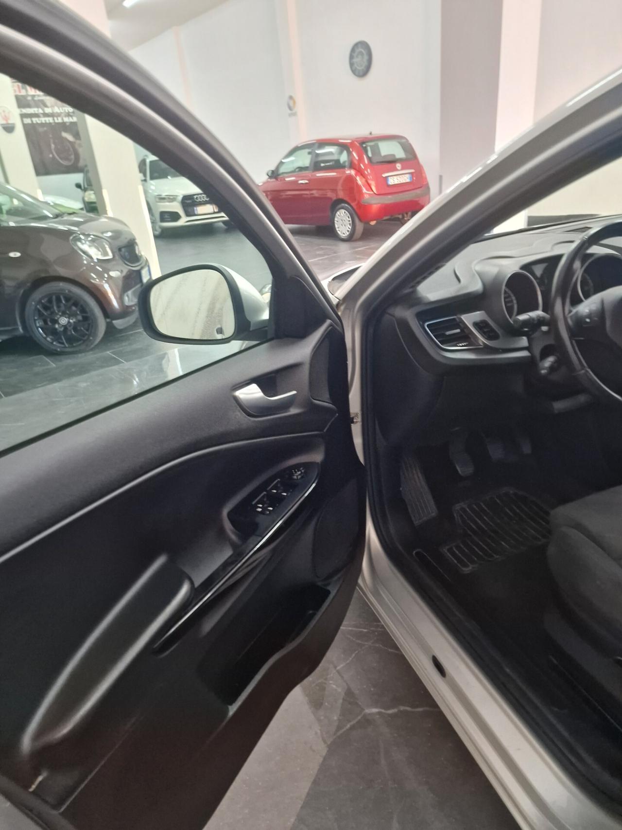 Alfa Romeo Giulietta 1.6 JTDm-2 105 CV Progression