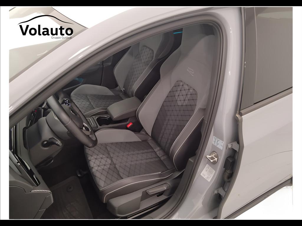 VOLKSWAGEN Golf VIII 2020 - Golf 1.5 tsi evo R-Line 130cv