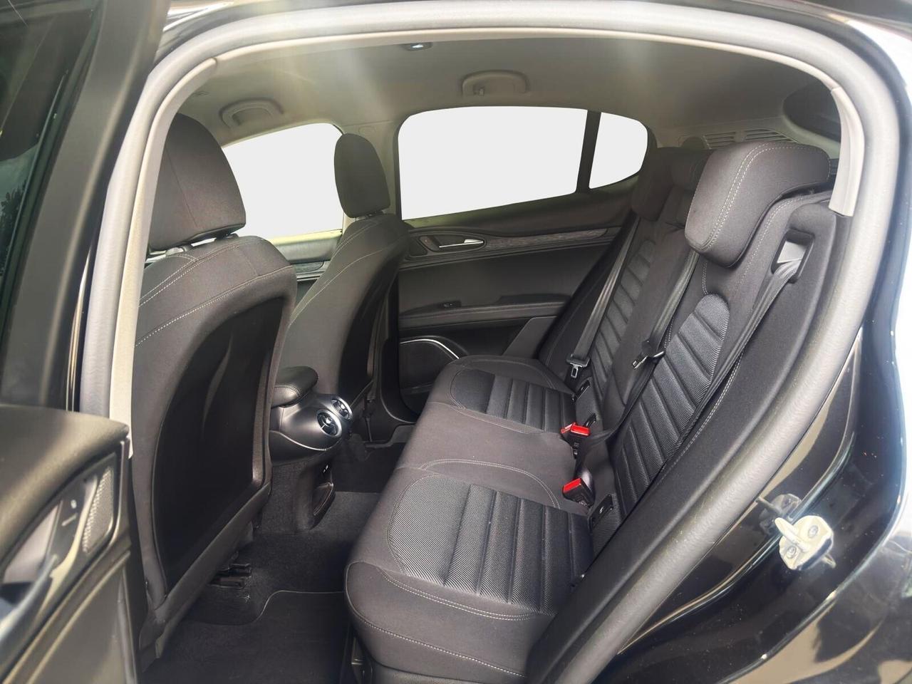 Alfa Romeo Stelvio 2.2 Turbodiesel 190 CV AT8 Q4 Business