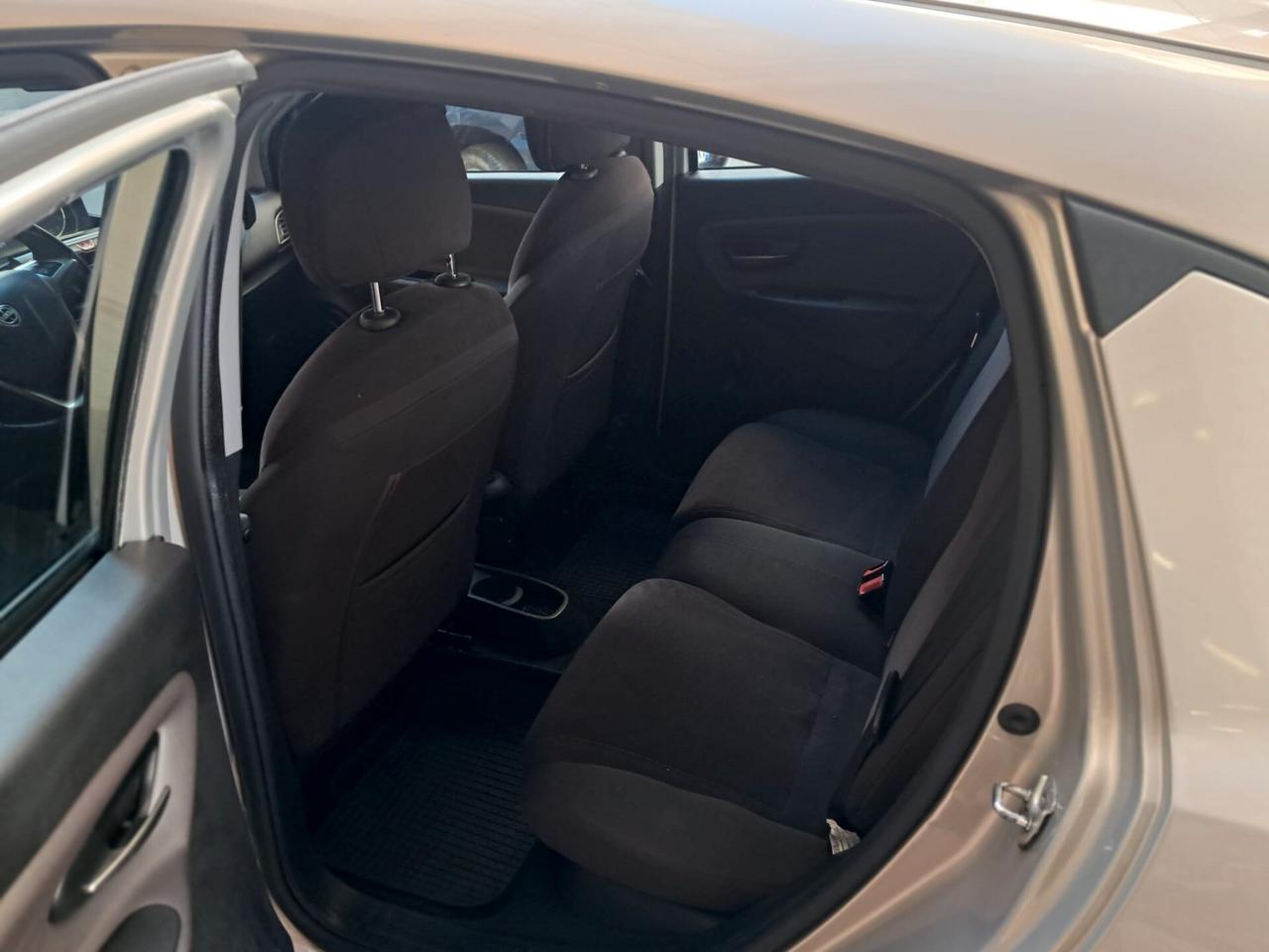 LANCIA YPSILON 900 METANO-NEOPATENTATI-Euro5250