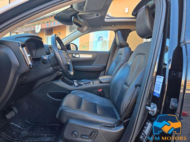 VOLVO XC40 D4 AWD Geartronic Momentum