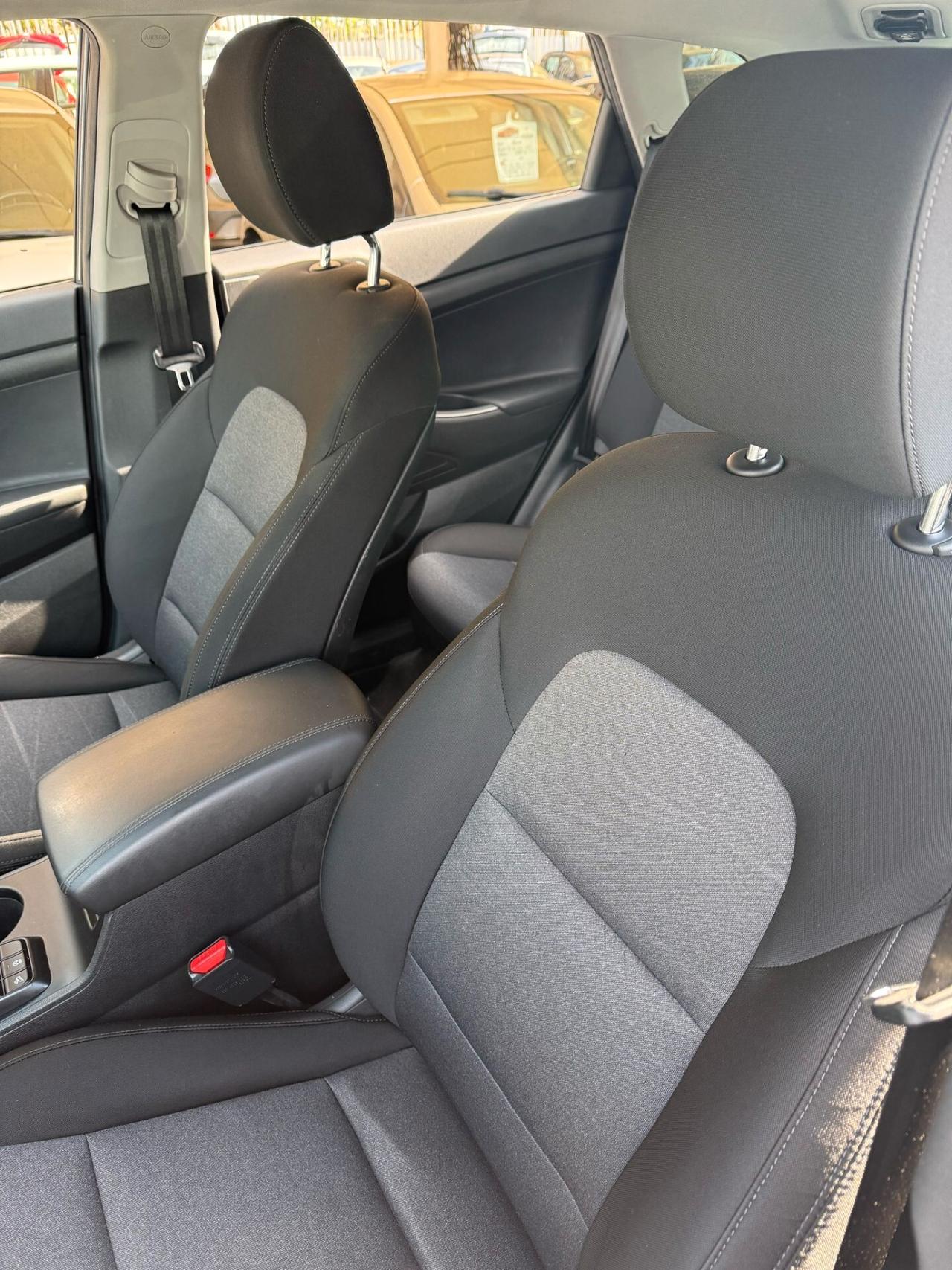 HYUNDAI TUCSON i-X35 1,6 DIESEL CAMBIO AUTOMATICO