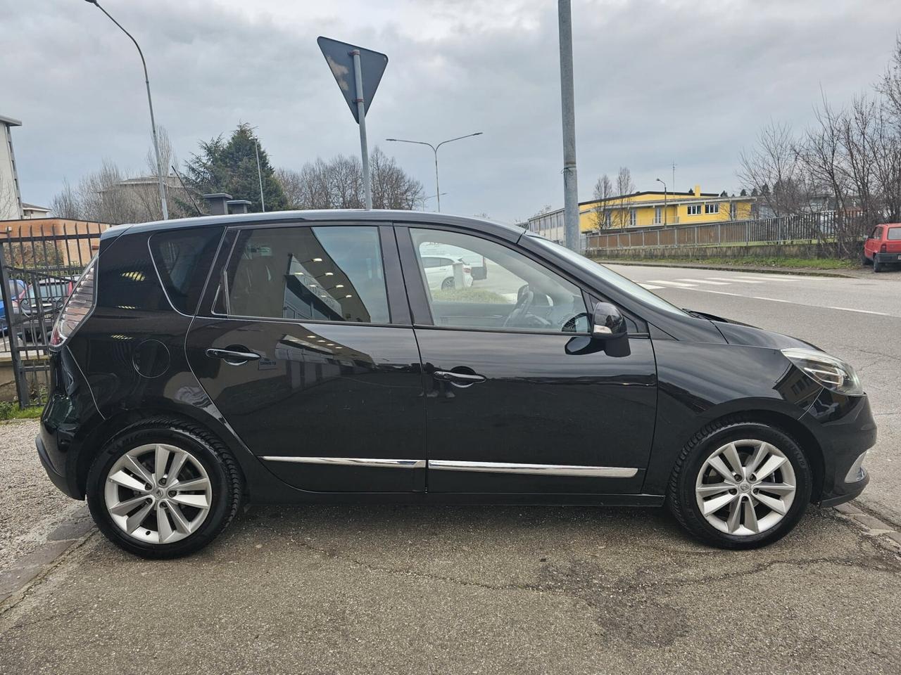 Renault Scénic X-Mod 1.5 dCi 110cv EDC*Pelle*Navi*Bi-Xeno*Pdc*