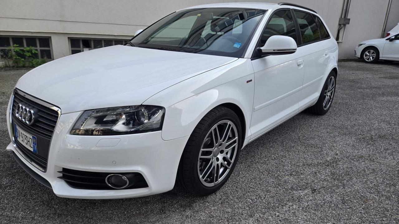 Audi A3 2.0 16V TFSI quattro S tronic Ambition