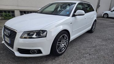 Audi A3 2.0 16V TFSI quattro S tronic Ambition