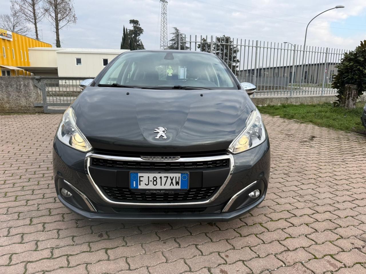 Peugeot 208 BlueHDi 75 5 porte Allure