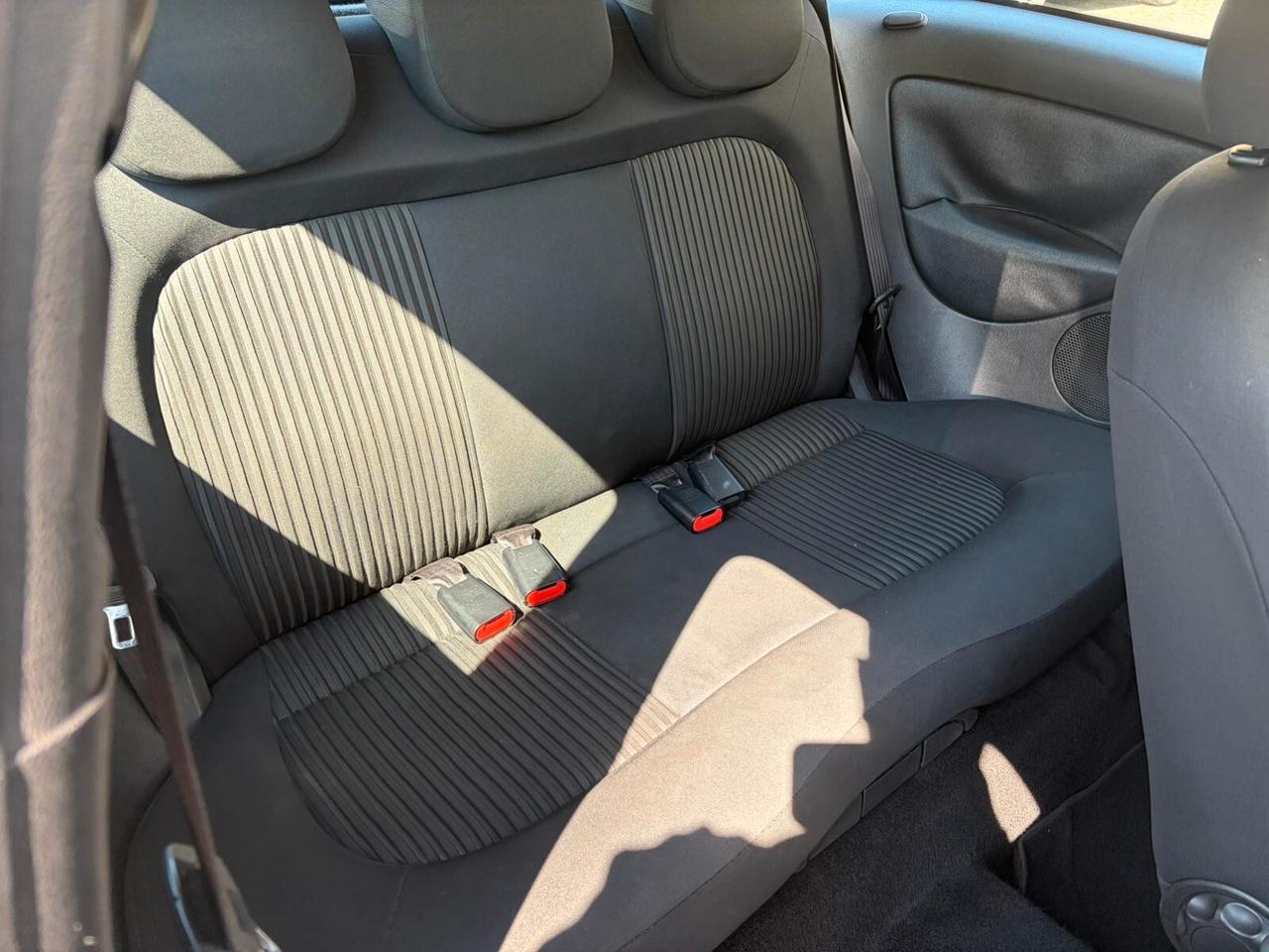 Lancia Ypsilon 1.3 MJT 75 CV Argento*NEOPATENTATI