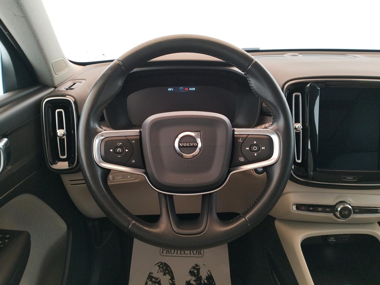 VOLVO XC40 1.5 t5 phev Inscription auto - IVA ESPOSTA - TETTO PANORAMICO