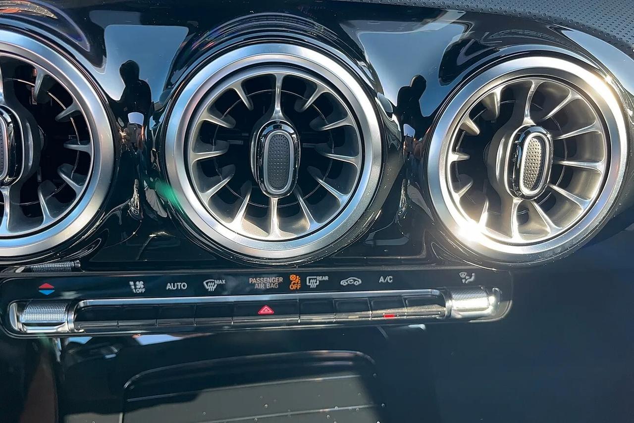 Mercedes-benz A 200 d Edition AMG Line KM0