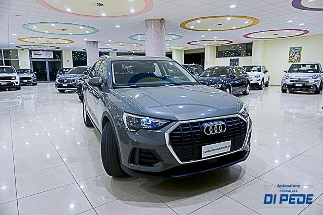 AUDI Q3 35 TDI S tronic Business